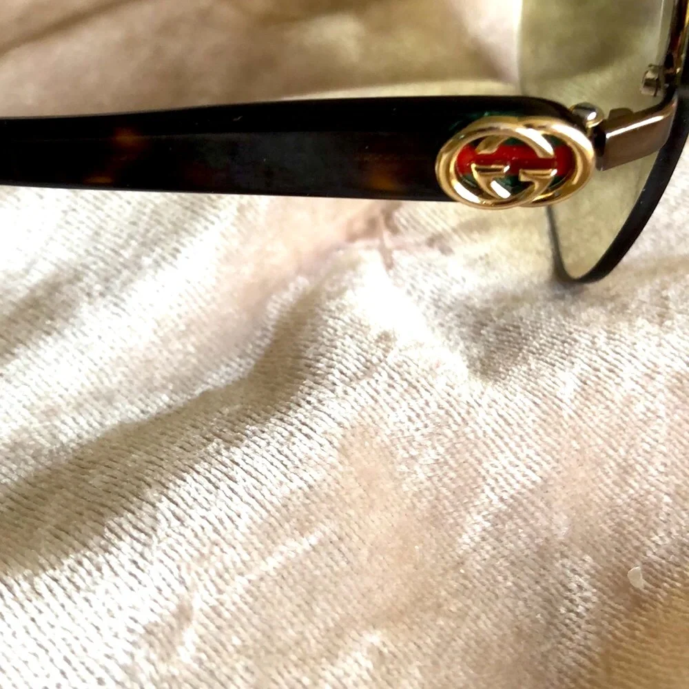 Gucci Brown Tortoiseshell Authentic  Unisex Aviator Sunglasses, Green Tint Lense - Picture 2 of 8